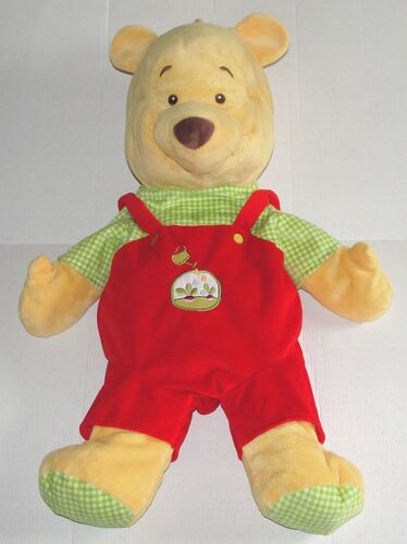 Winnie L'ourson Peluche Range Pyjama Salopette Rouge Arrosoir Fleurs 57 Cm Nicotoy