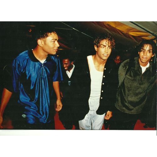 3 T