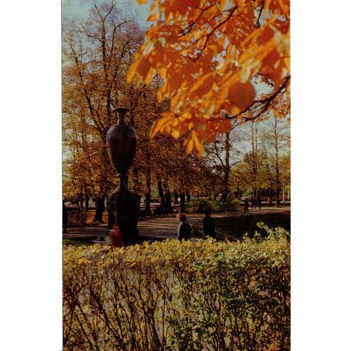 Carte Postale Le Vase De Porphyre Jardin D'été De Saint-Pétersbourg