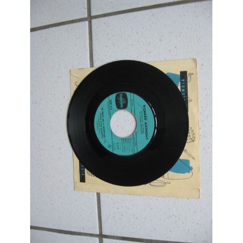On Twiste Sur Le Loco-Motion / Le Ranch De Mes Reves
