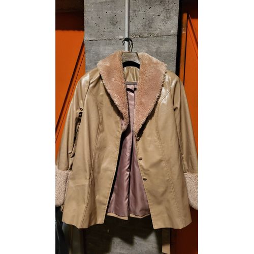 Manteau En Fousse Fourrure Beige Taille M