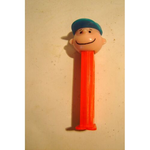 Pez Distributeur / Ancien / Charly Brown