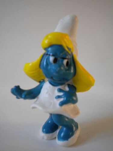 Schtroumpfette Ancienne.  Smurf  Schtroumpfs.
