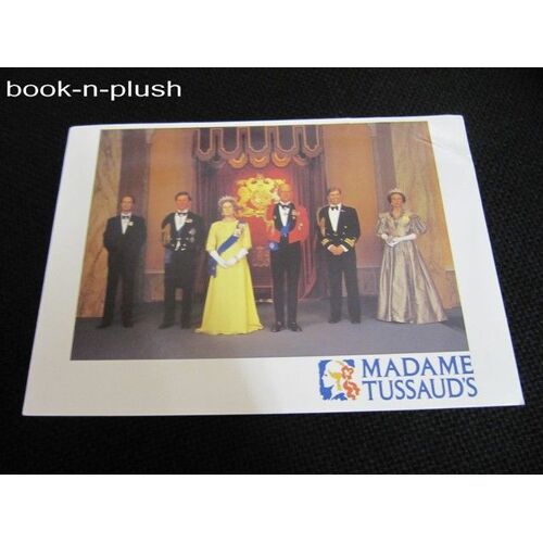 Carte Postale De Madame Tussaud's La Famille Royale D'angleterre