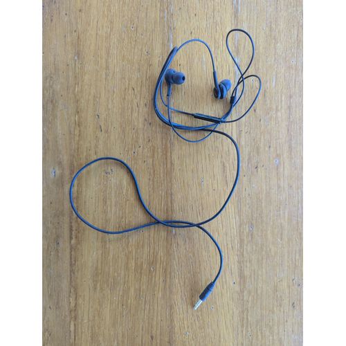 Écouteurs filaires Samsung