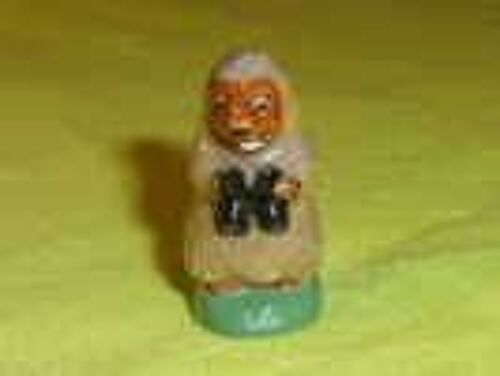 Fève = Série Du Dessin Animé Over The Hedge ( Nos Voisins Les Hommes) = L'hérisson Lou.