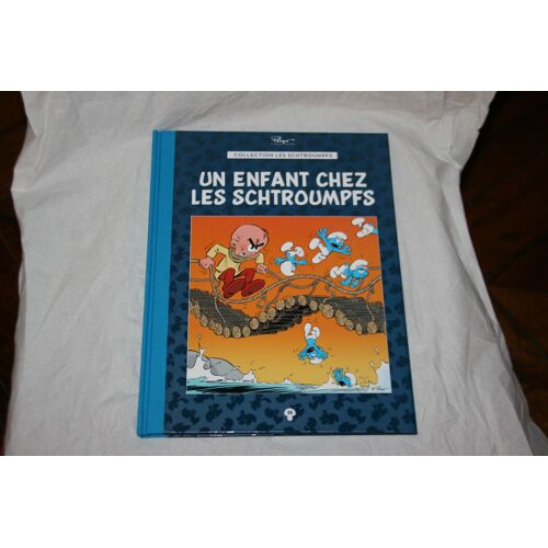Peyo Collection Les Schtroumpfs 35 - Un Enfant Chez Les Schtroumpf - Hachette 2017