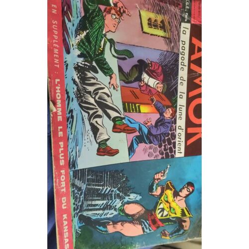 Revue Bd Illustré Amok 4 La Pagode De La Lune D'orient Par Antonio Canale ( Tony Chan ) Sagédition + L'homme Le Plus Fort Du Kansas, Une Aventure De Ralph O'connor Par Arturo Del Castillo A.G.É.