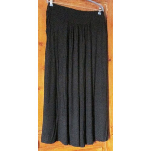 Lot De Deux Jupes Longues Évasées Noires 95%Viscose/5%Élasthane - Ceinture Plate Devant Et Élastiquée Au Dos - 2 Poches Intérieures Latérales - Taille 50/52 - Marque Balsamik (Même Modèle)