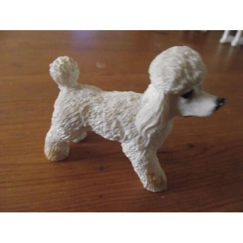 Figurine Chien Caniche