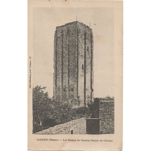 Loudun - La Tour Carrée 1920