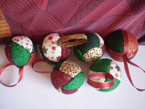5 Boules Patchwork Noel