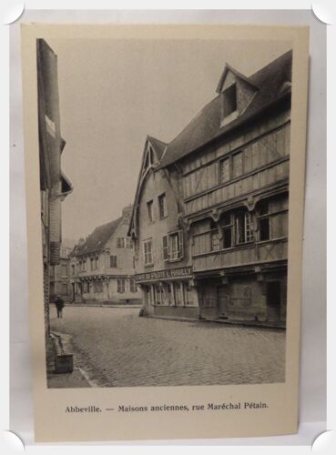 Carte Postale Maisons Anciennes Rue Maréchal Pétain À Abbeville