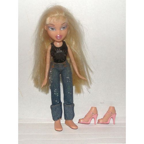 Poupée Bratz Blonde En Jeans