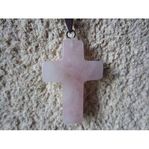 Collier Plaqué Argent Avec Croix En Quartz Rose