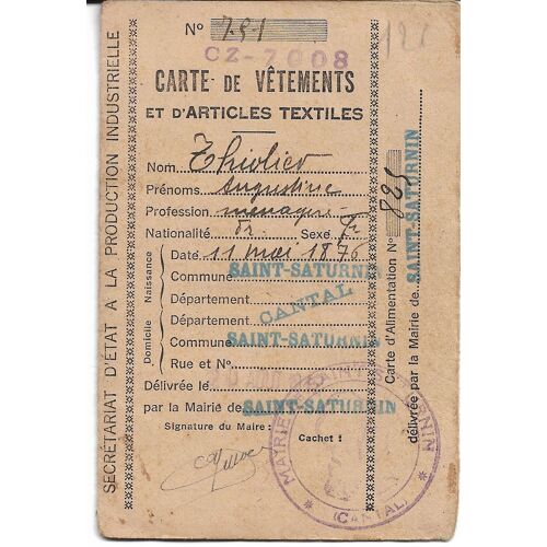 Carte De Vêtements Et D'articles Textiles (Commissariat D'état À La Production Industrielle) Délivrée Par La Mairie De Saint Saturnin (Cantal) À Thiolier Augustine 1942