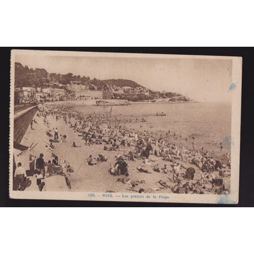 Nice Les Plaisirs De La Plage Carte Postale Ancienne