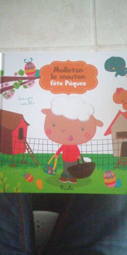 Pompon Le Mouton Fête Pâques