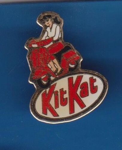 Scooter Kit Kat Barre De Chocolat Pin's Ref 3130