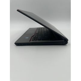 Fujitsu Lifebook E736 - 13.3" Intel Core i5-6300U - 2.4 Ghz - Ram 8 Go - DD 256 Go