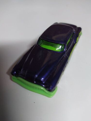 Hot wheels rétro car US violette