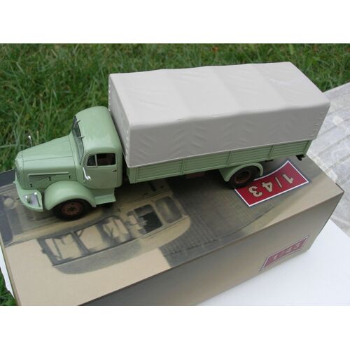 Ixo 1/43 Camion Mercedes-Benz L325/La325 1957 Benne Bachée-Ixo