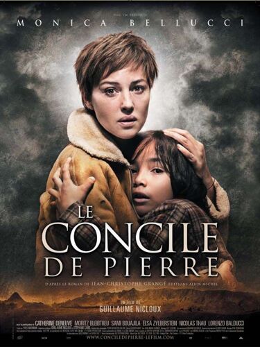 Le Concile De Pierre - Véritable Affiche De Cinéma - Format 120x160 Cm - De Guillaume Nicloux Avec Monica Bellucci, Catherine Deneuve, Moritz Bleibtreu, Sami Bouajila, Elsa Zylberstein - Année 2006
