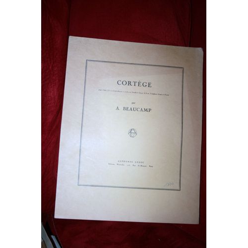 Cortège Pour Tuba Ut Ou Contrebasse À Cordes Ou Saxhorn Basse Sib Ou Trombone Basse Et Piano