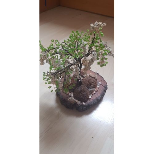 Arbre En Perles De Rocailles Fait Main. Des Heures De Travail. Sera Vendue Aplati Pour L'Envoi, Il Faudra Donc Le Refaconner.