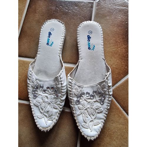 Paire De Mules Blanches Pour Femme Taille 39