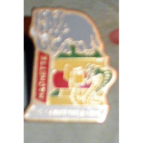 Pin's Hachette