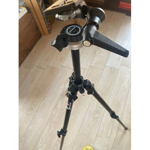 Trepied Manfrotto 190B /DG16 avec rotule