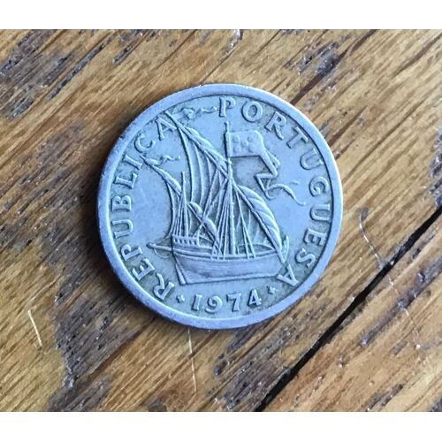 2,5 Escudos Portugal 1974