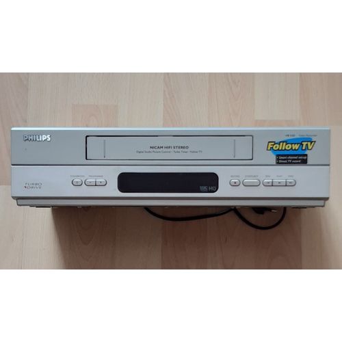 Philips VR550 - Magnétoscope - VHS - 4 têtes - ombre argentée