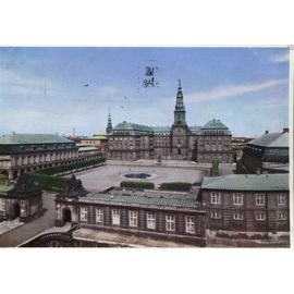Carte Postale De Christianborg (Danemark) Le Château : Façade Donnant Sur Le Manège