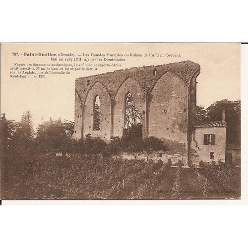 Saint-Emilion, Les Grandes Murailles Ou Ruines De L'ancien Couvent.