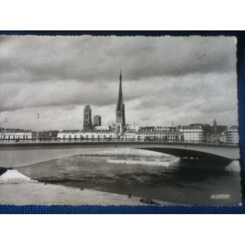 Rouen - Le Pont Corneille Et La Cathédrale. Carte Écrite En 1959. Nb Bords Dentelés. Aspect Brillant