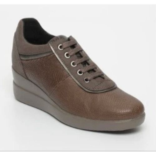Sneakers Geox Cuir  Véritable, Neuves, Confort Pieds Sensibles, Taille 38