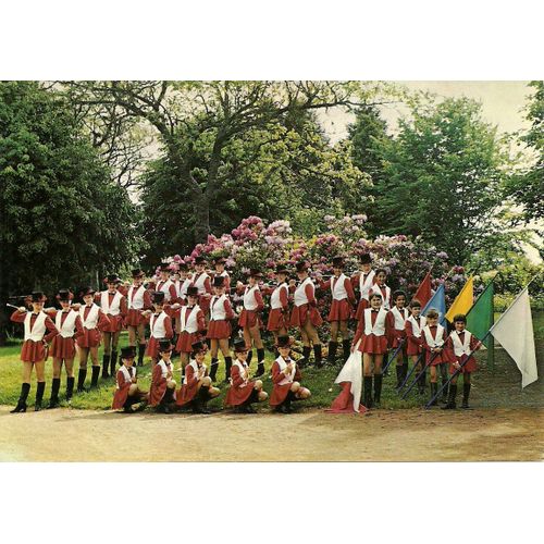 23 - Les Majorettes De La Souterraine
