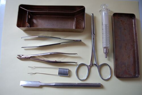 Lot Collection Petits Materiels Chirurgicals (Voir Photos)