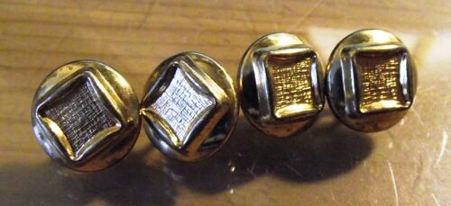 Lot De 4.Boutons Anciens Vintage En Métal Couleur Doré Diamètre 14mm.