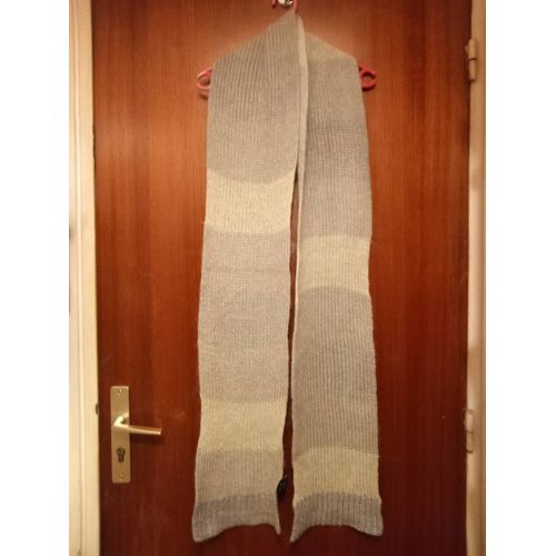 Echarpe Longue Sandro, Coloris Nuancé De Gris, Crème, Pailleté Doré, Taille Unique, 40% Laine, 34% Mohair, 18% Soie, 8% Coton. Longueur 220 Cm, Largeur 22 Cm.