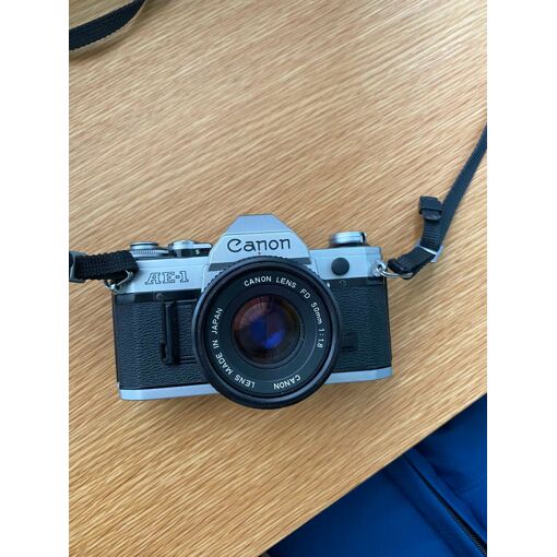 Canon AE-1 Program Noir & 50mm FD 1: 2
