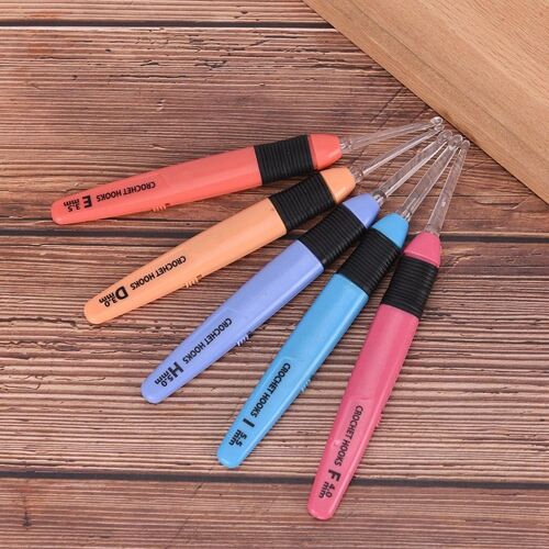 1pc Crochet Crochets Ensemble Disponible Aiguilles À Coudre Avec Lumière Led Aiguilles À Tricoter Tisser Accessoires De Couture 2.5mm-6.5mm 9 Couleurs