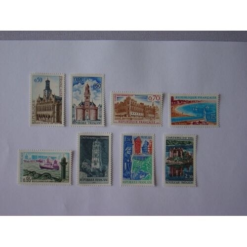 France - Série Complète De 8 Timbres Neufs De 1966 : Monuments Et Sites (Saint Quentin, Vire, Saint-Germain-En-Laye, La Baule, Boulogne-Sur-Mer, Rodez, Morlaix,  Chateau De Val).