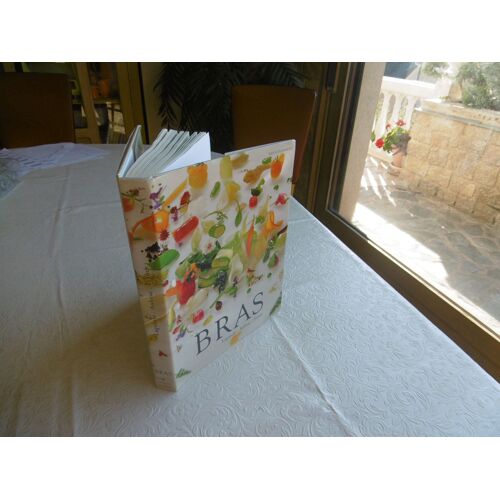 Rare Livre De Cuisine Bras Laguiole . Aubrac .France ( Dans Les 10 Meilleurs Cuisiniers Du Monde ) Éditions Du Rouergue ,2002