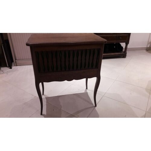 Gueridon de style merisier massif avec coffre bar decoratif