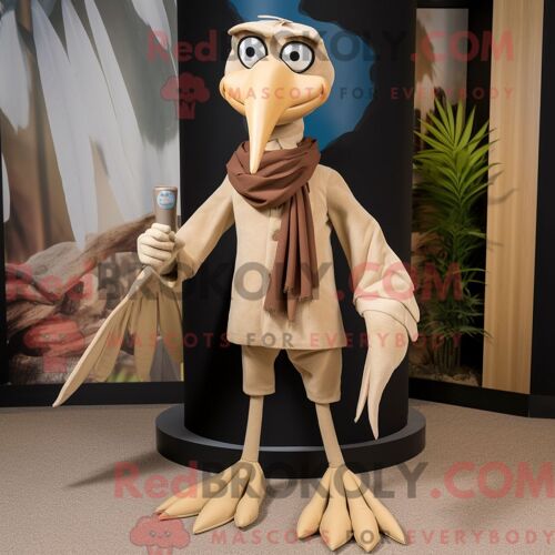 Costume De Mascotte Redbrokoly De Ptérodactyle Beige Habillé D Un Pantalon De Costume Et D Écharpes