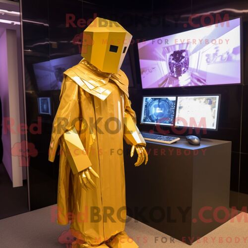 Personnage De Costume De Mascotte Redbrokoly D Ordinateur Doré Habillé Avec Une Robe Midi Et Des Foulards