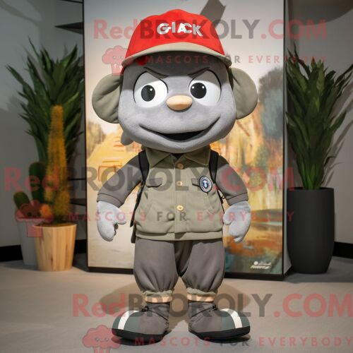 Costume Mascotte Redbrokoly De Shakshuka Gris Personnage Habillé Avec Un Pantalon Chino Et Une Casquette